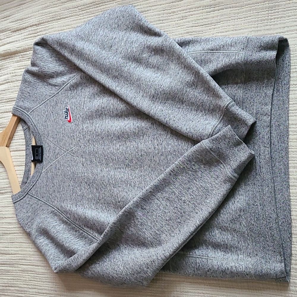 Nike Mens sweatshirt